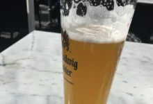 pivo na stole