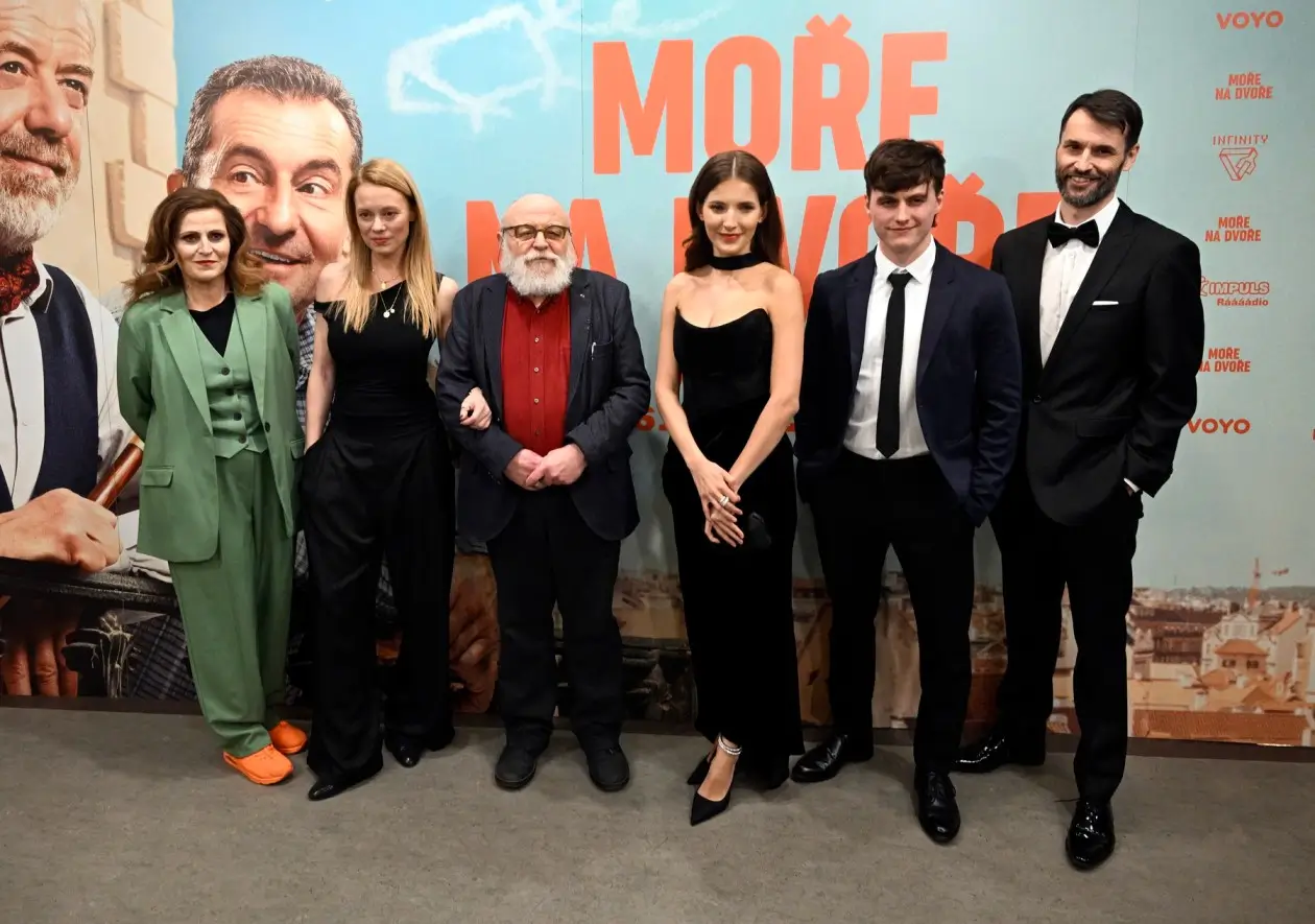 Moře na dvoře je příjemnou letní oddechovkou. Zdroj: Profimedia | TVGURU.cz Film Moře na dvoře.