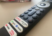 ovladač na sledování televize