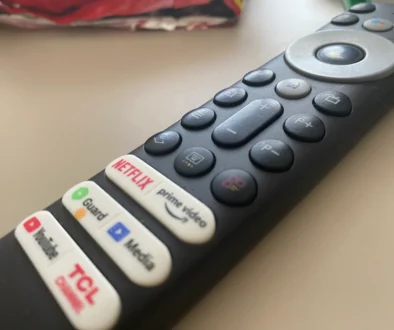 ovladač na sledování televize