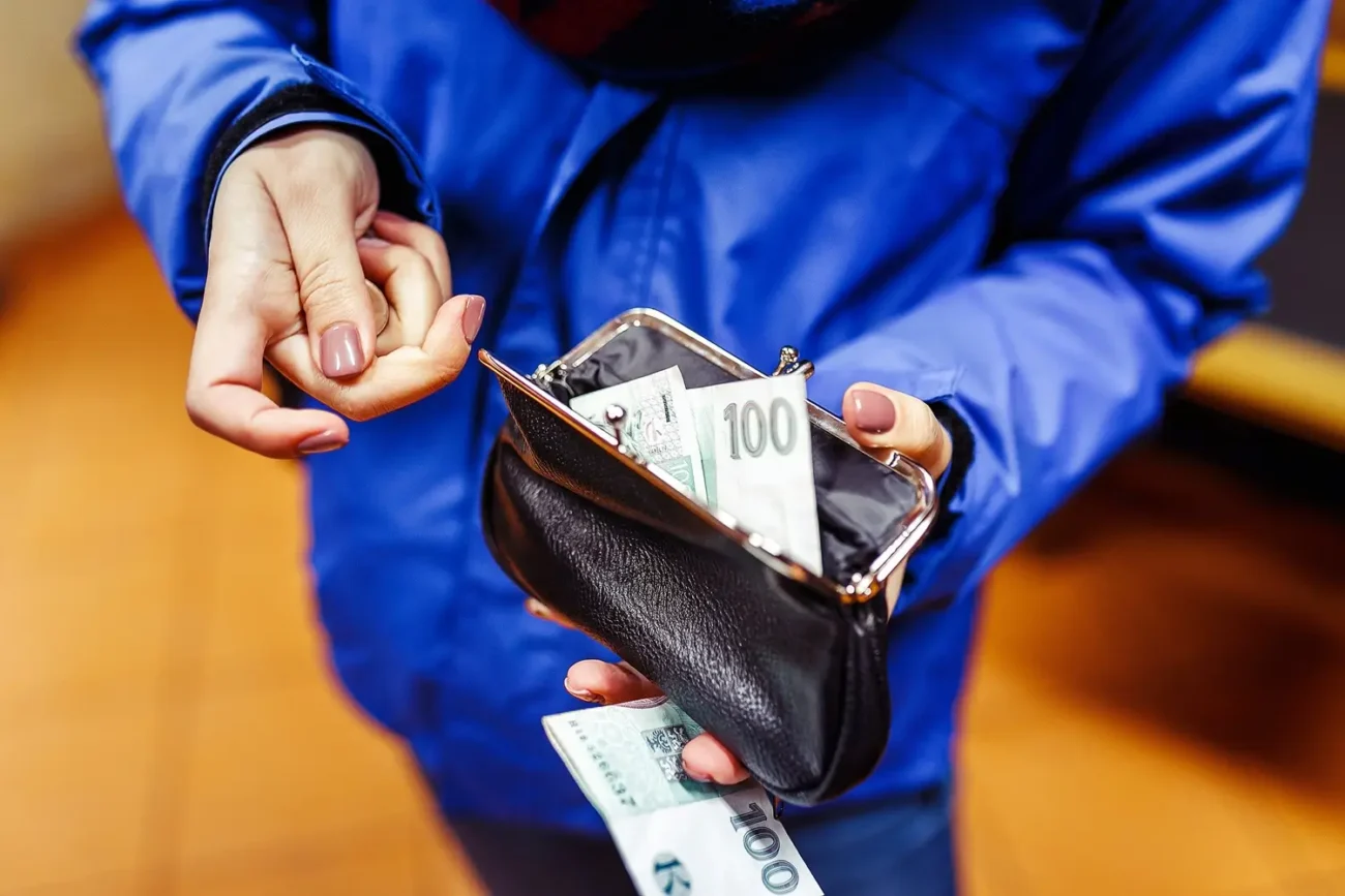 Ne pro všechny herce je seriál Ulice zlatý důl shutterstock | TVGURU.cz chudá žena
