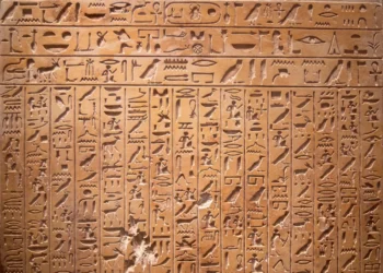 Egyptské hieroglyfické písmo.