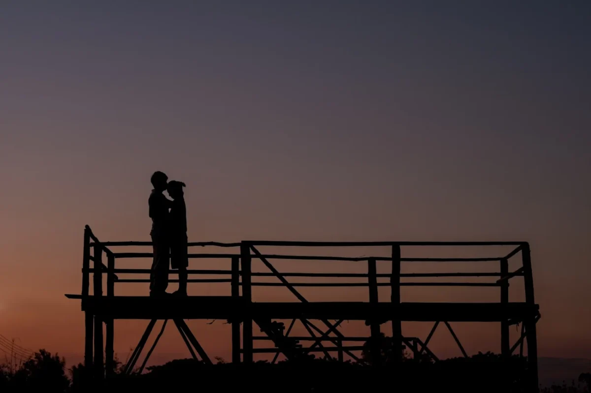 Romantická fotka zamilovaného páru.