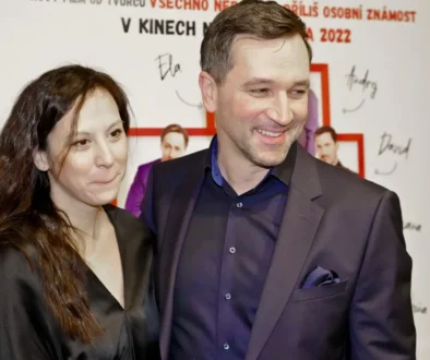 Ondřej Sokol a partnerka.