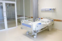 nemocniční lůžko