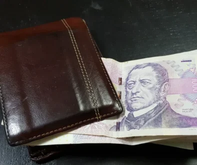 Peníze.
