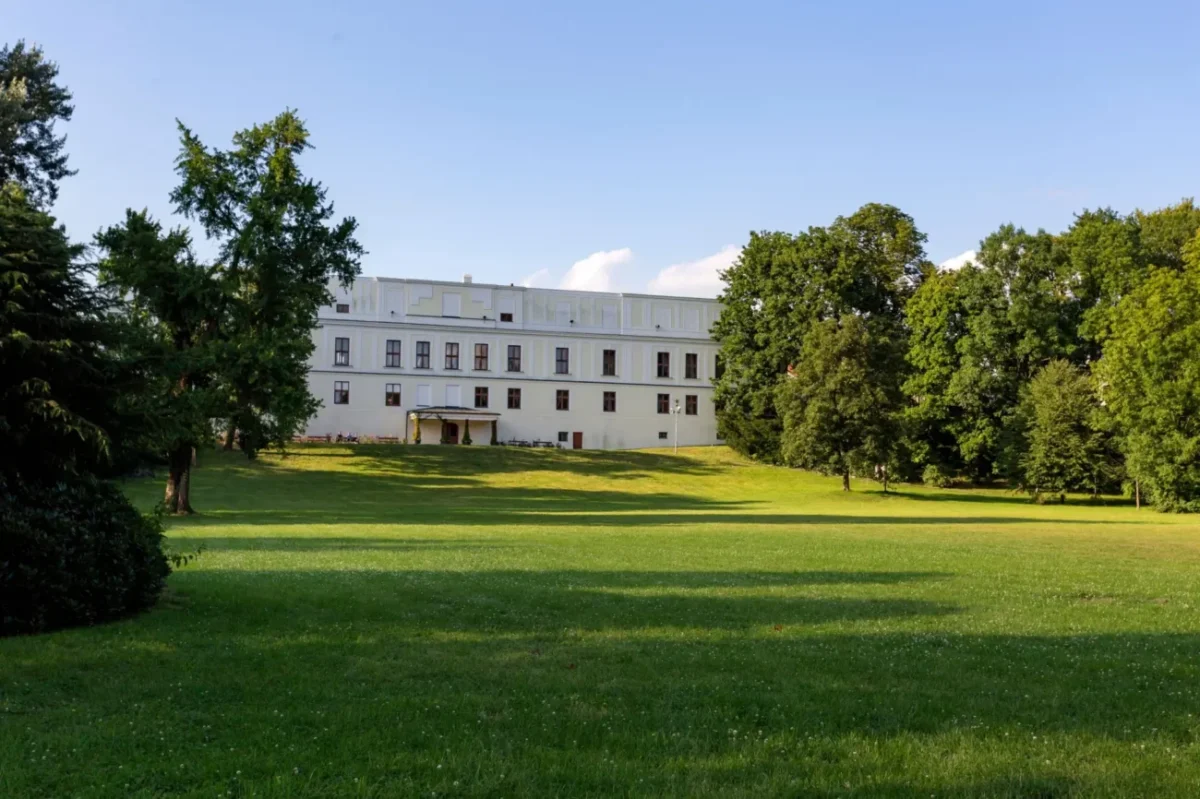 zámek Fryštát v PArku Boženy Němcové