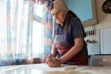 Babička chystá buchty