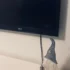 televize na stěně