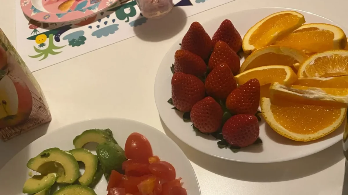 ovoce a zelenina na stole