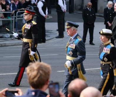 Prince William, Král Charles a Princezna Anna.