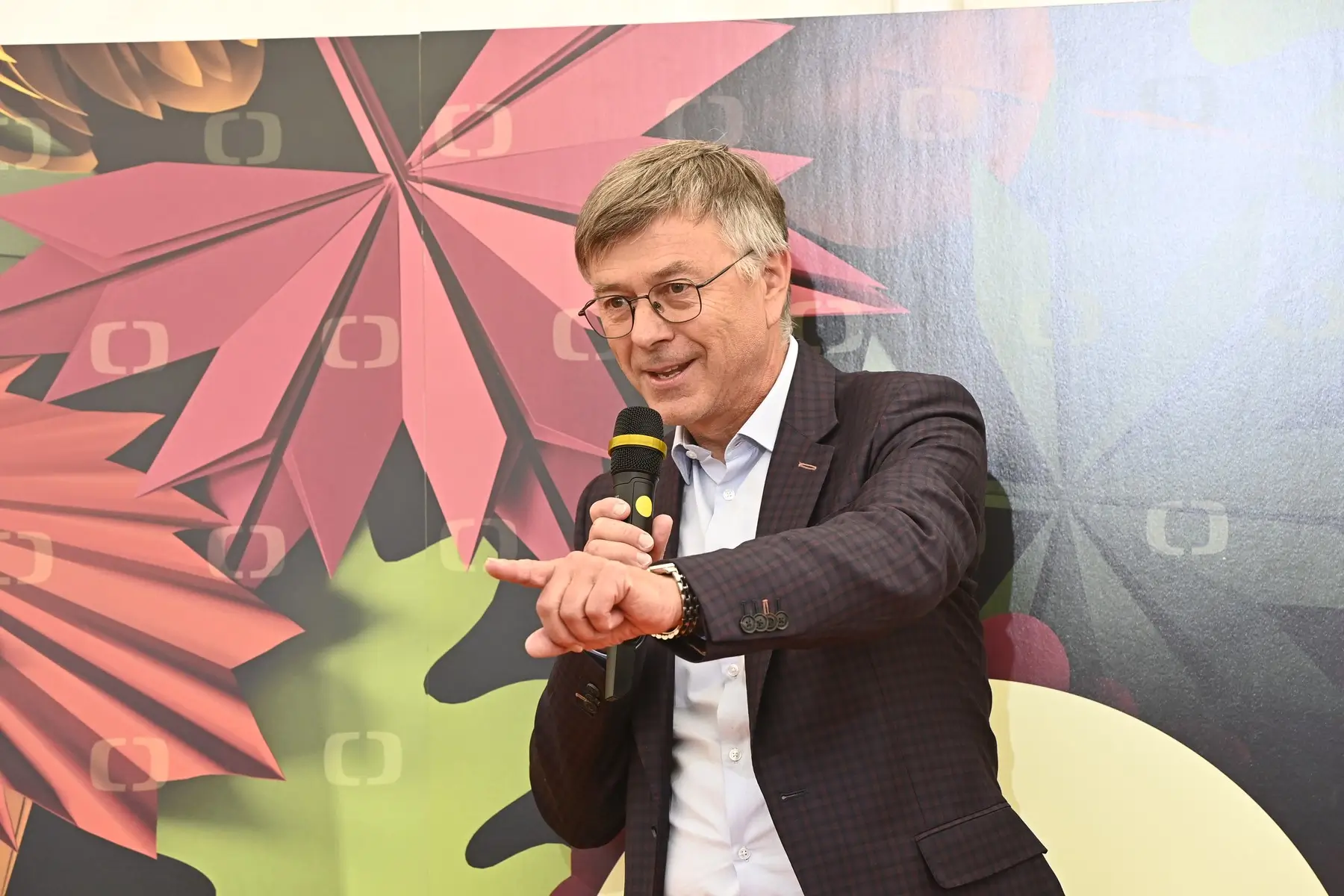 ředitel ČT Hynek Chudárek na tiskové konferenci