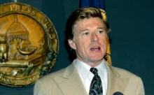 Robert Redford v roce 1990.