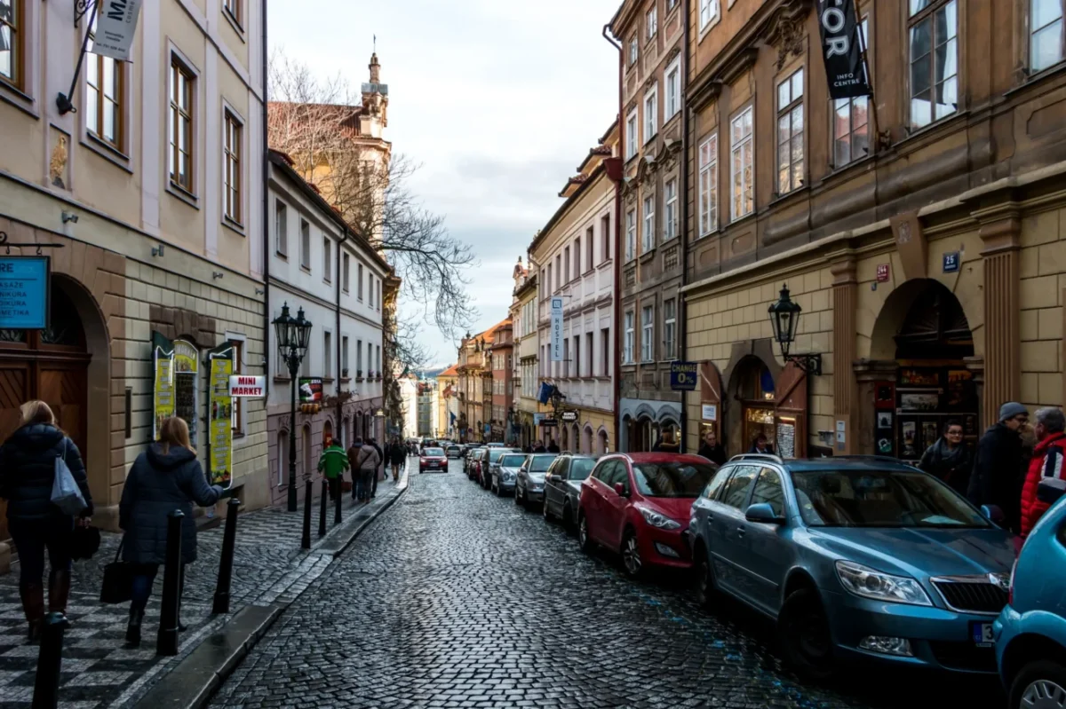 shutterstock_2554247613-2