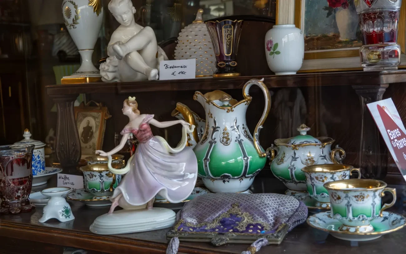 retro porcelánové věci