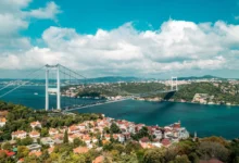 Výhled na most v Istanbulu