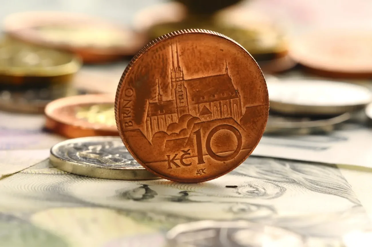 Za některou desetikorunu můžete dostat téměř čtvrt milionu korun Shutterstock | TVGURU.cz desetikoruna