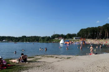 Pláž.