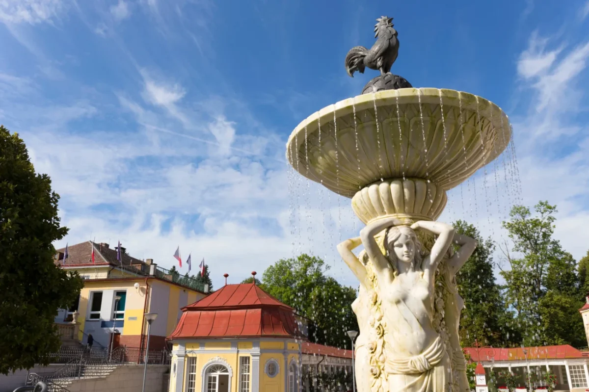 Fontána u lázní Libverda.