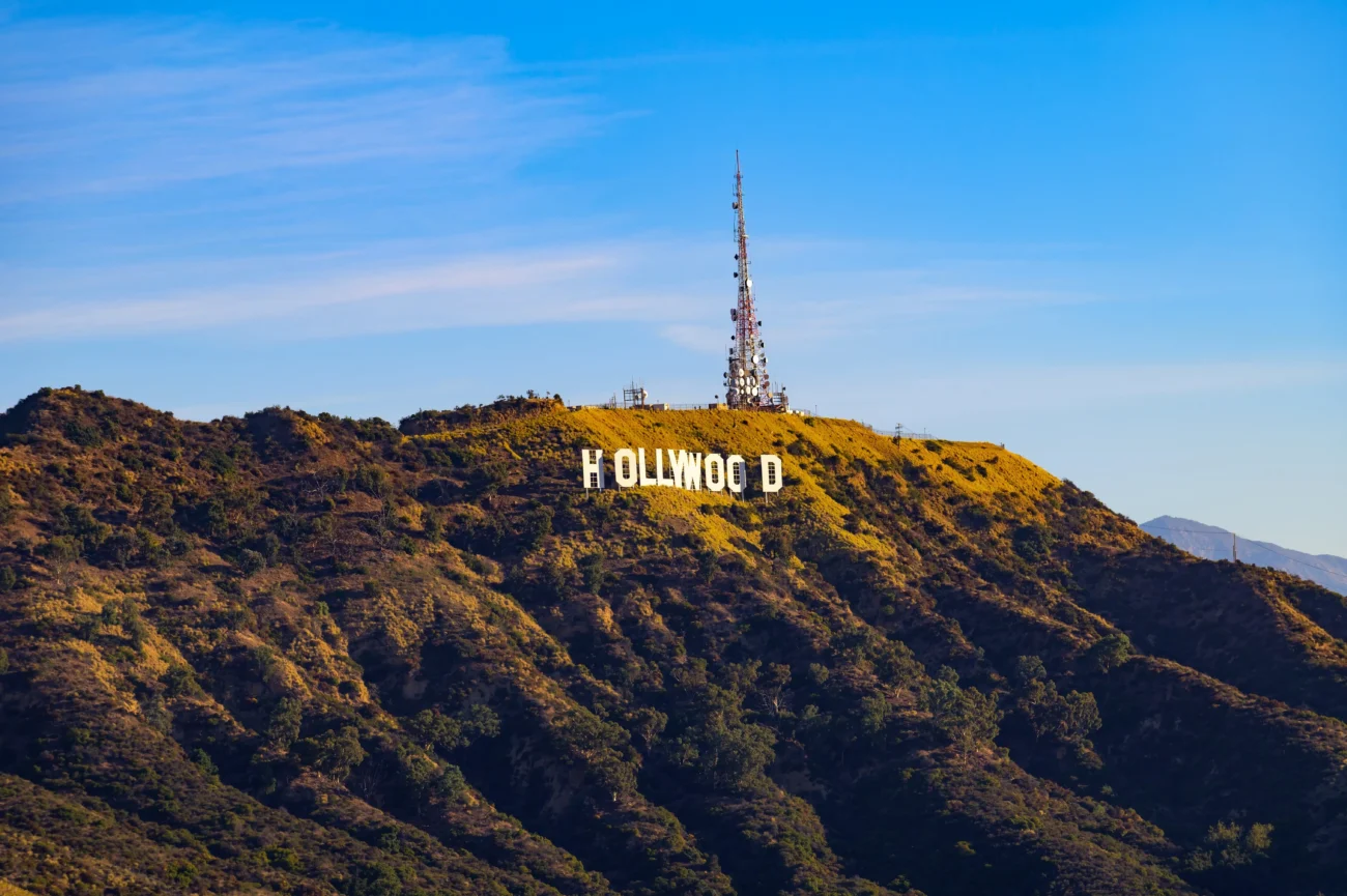 shutterstock_2634421701-min | TVGURU.cz nápis Hollywood na kopci