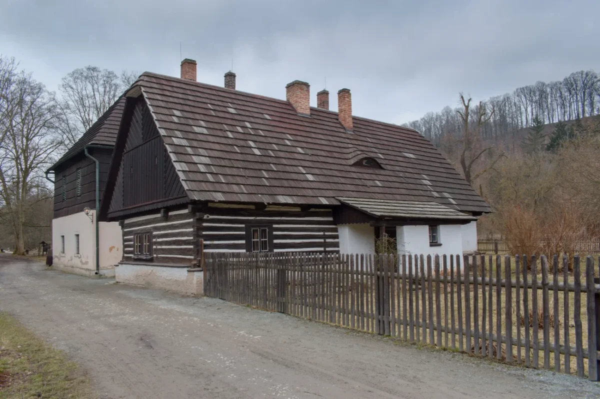 Chata na Starém bělidle.
