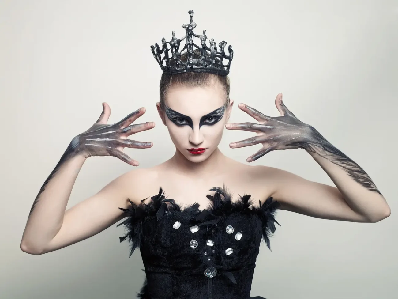 Nina Sayers 