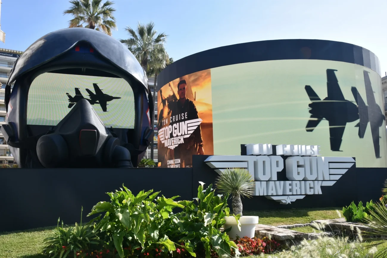 Top Gun Maverick dekorace ve Francii.