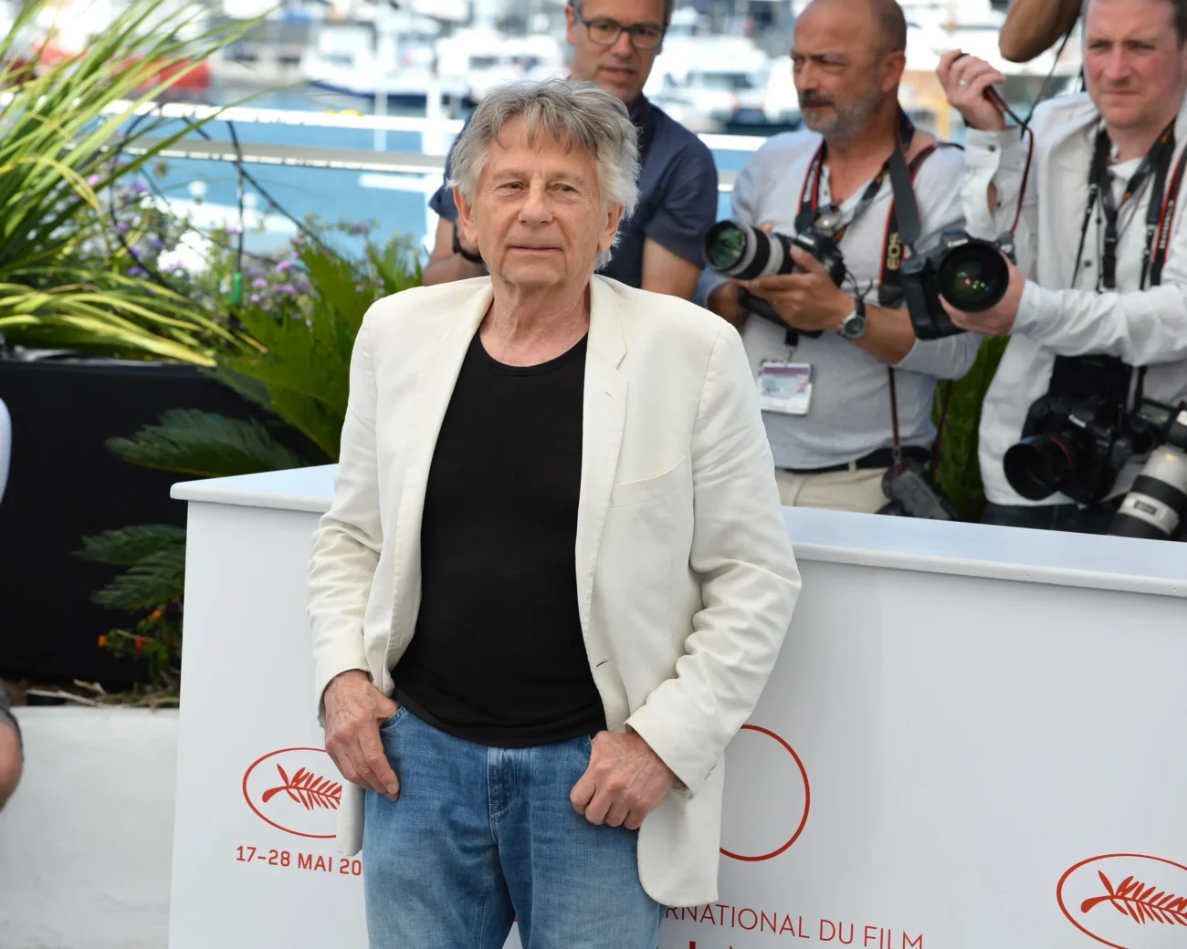 Režisér Polanski v saku.