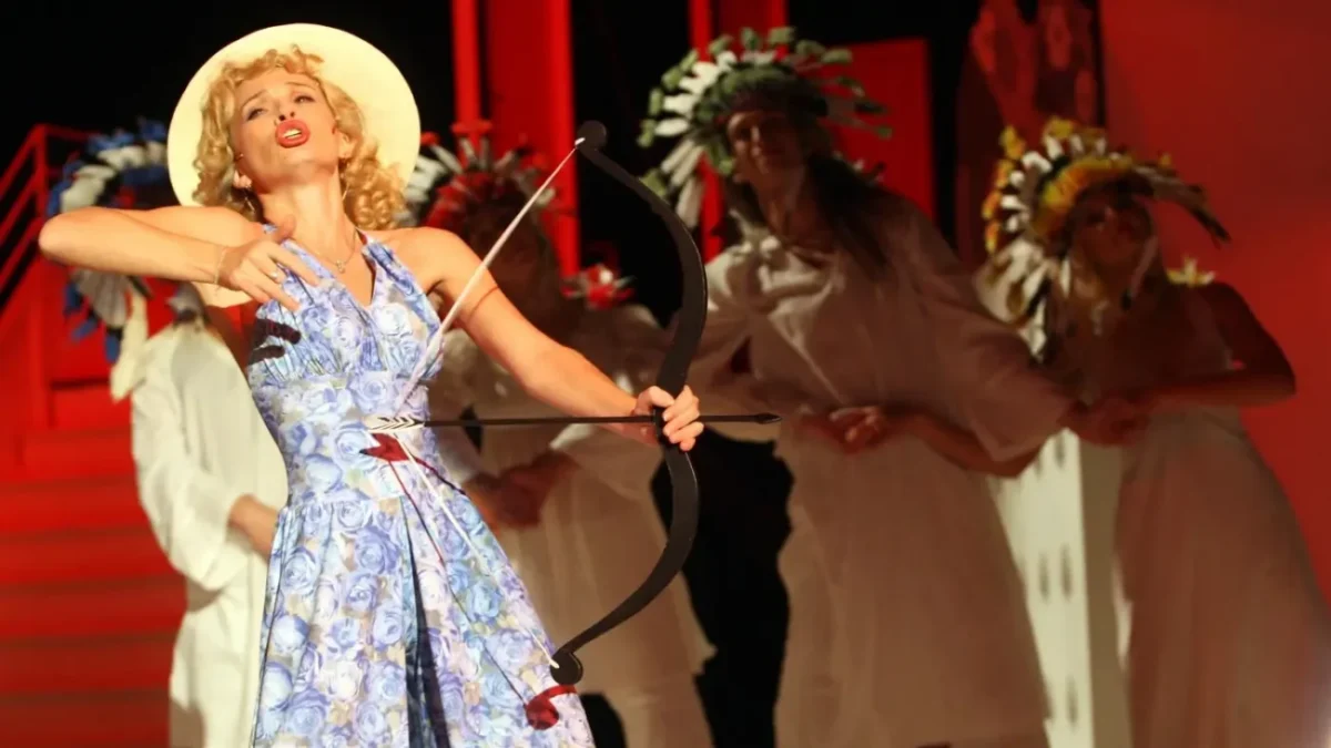Městské divadlo Zlín. Muzikál Eva tropí hlouposti