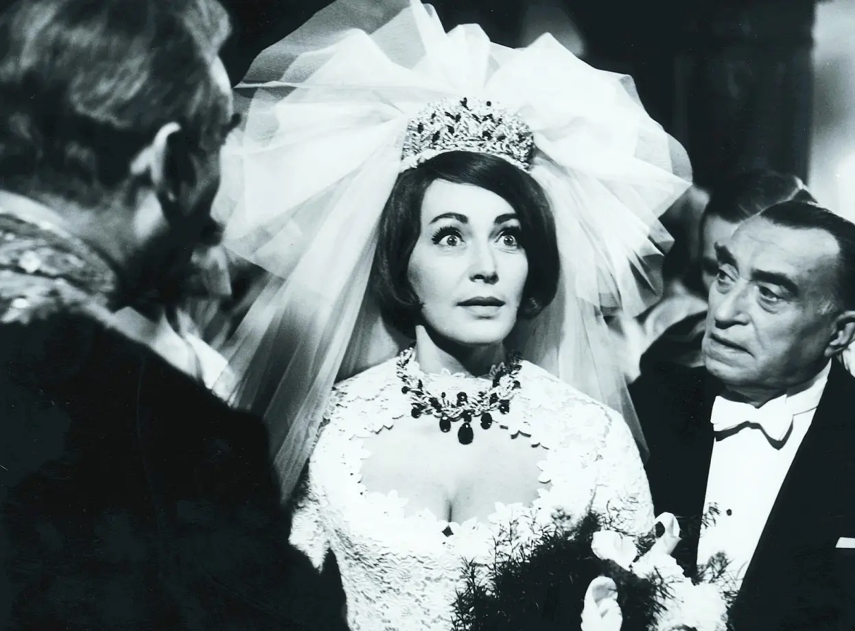 KvětaFialováもMilenaDvorskáもいません。無敵の女優チェコ共和国で最も美しい目はこの美しさです