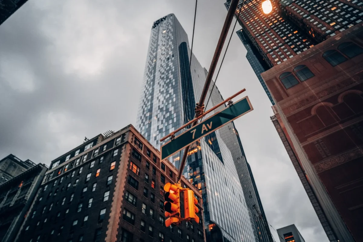 Mrakodrap v New Yorku.