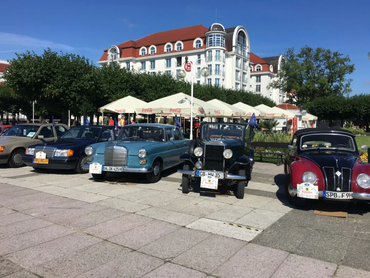 Baltské moře a hotel naproti