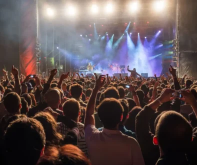 Rock zvedá fanoušky ze židlí