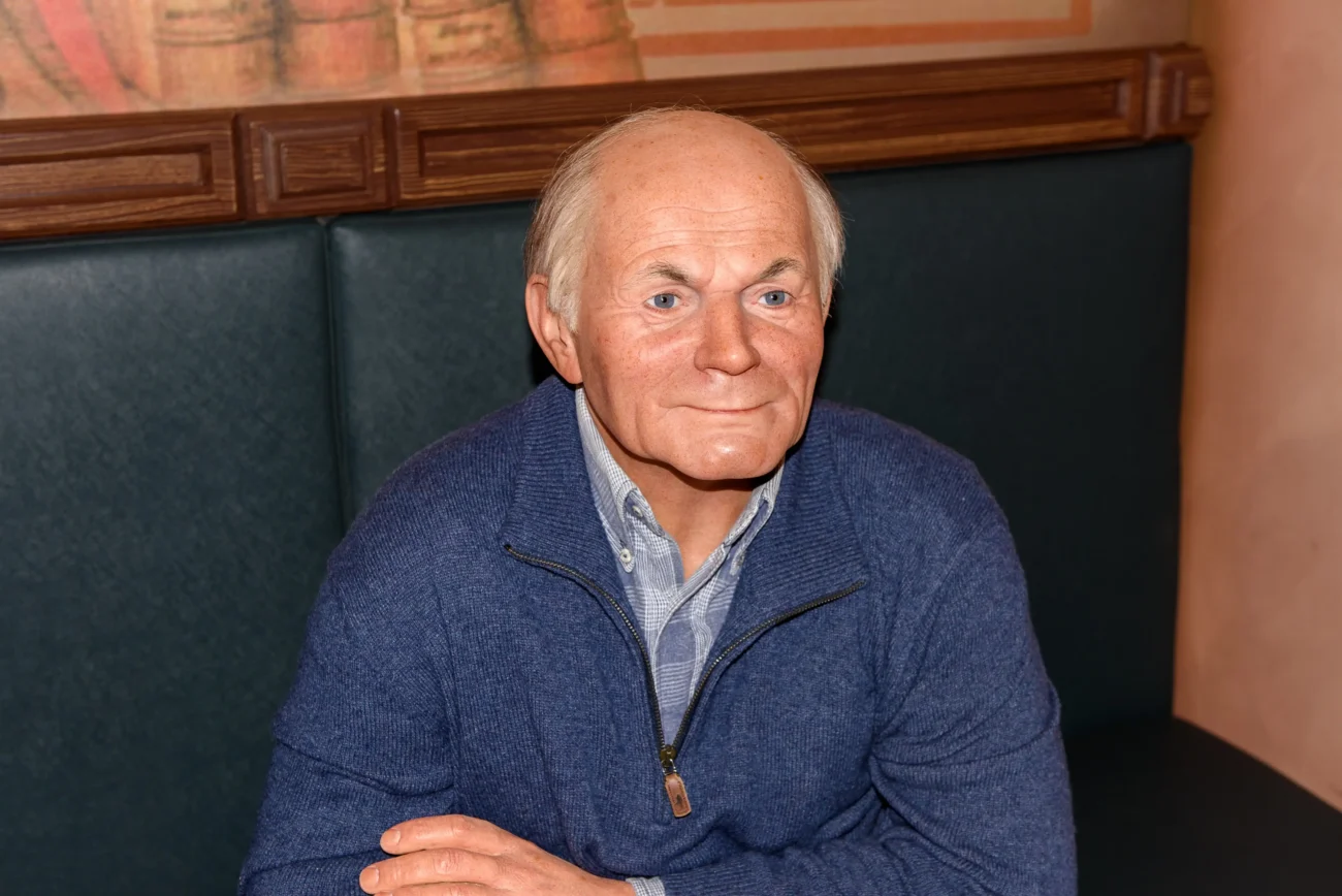 Bohumil Hrabal se v novele nechal inspirovat svým strýcem. Zdroj: Shutterstock | TVGURU.cz Figurína Bohumila Hrabala.