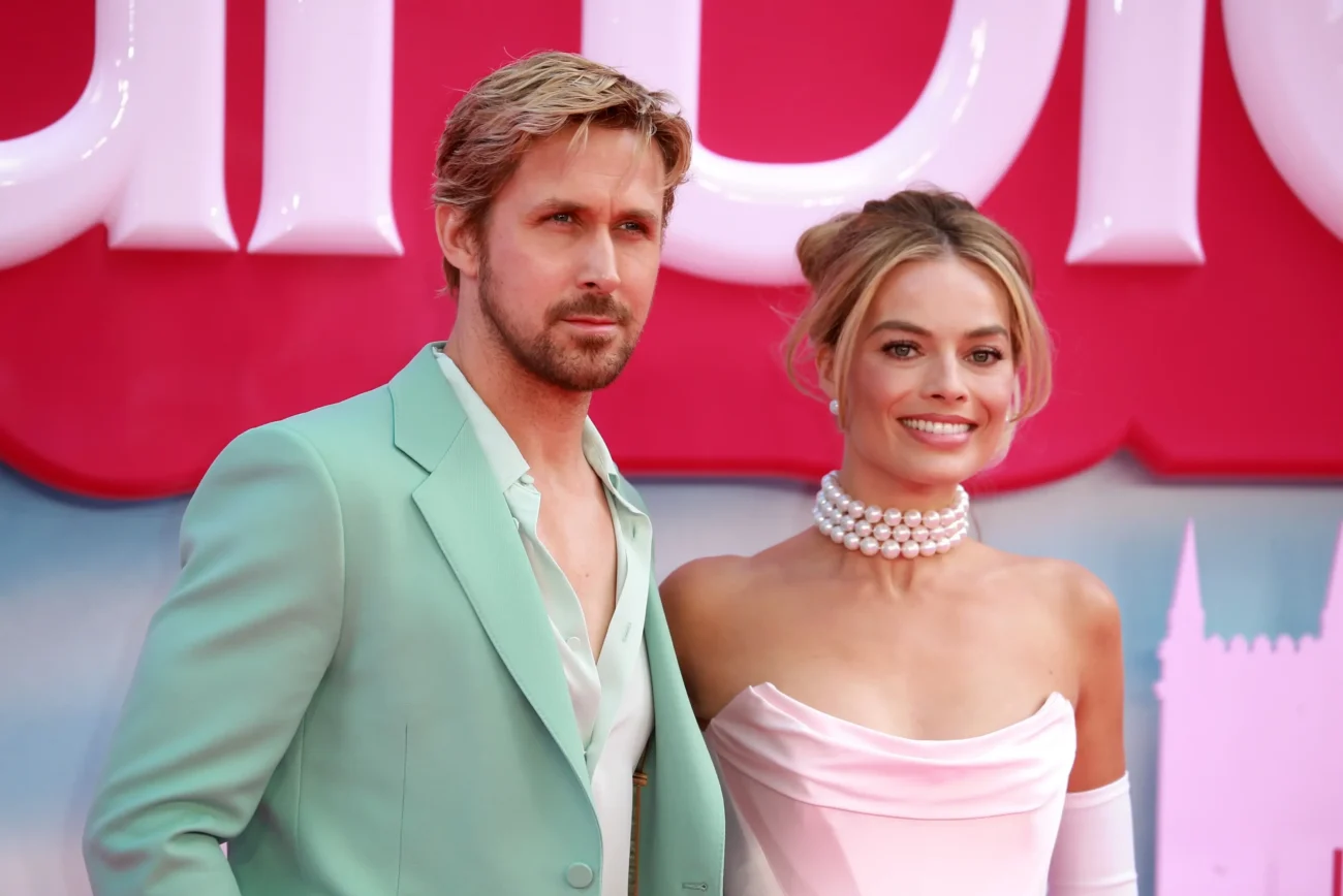 shutterstock_2331014089-2 | TVGURU.cz Margot Robbie společně s Ryanem Goslingem na premiéře filmu Barbie.