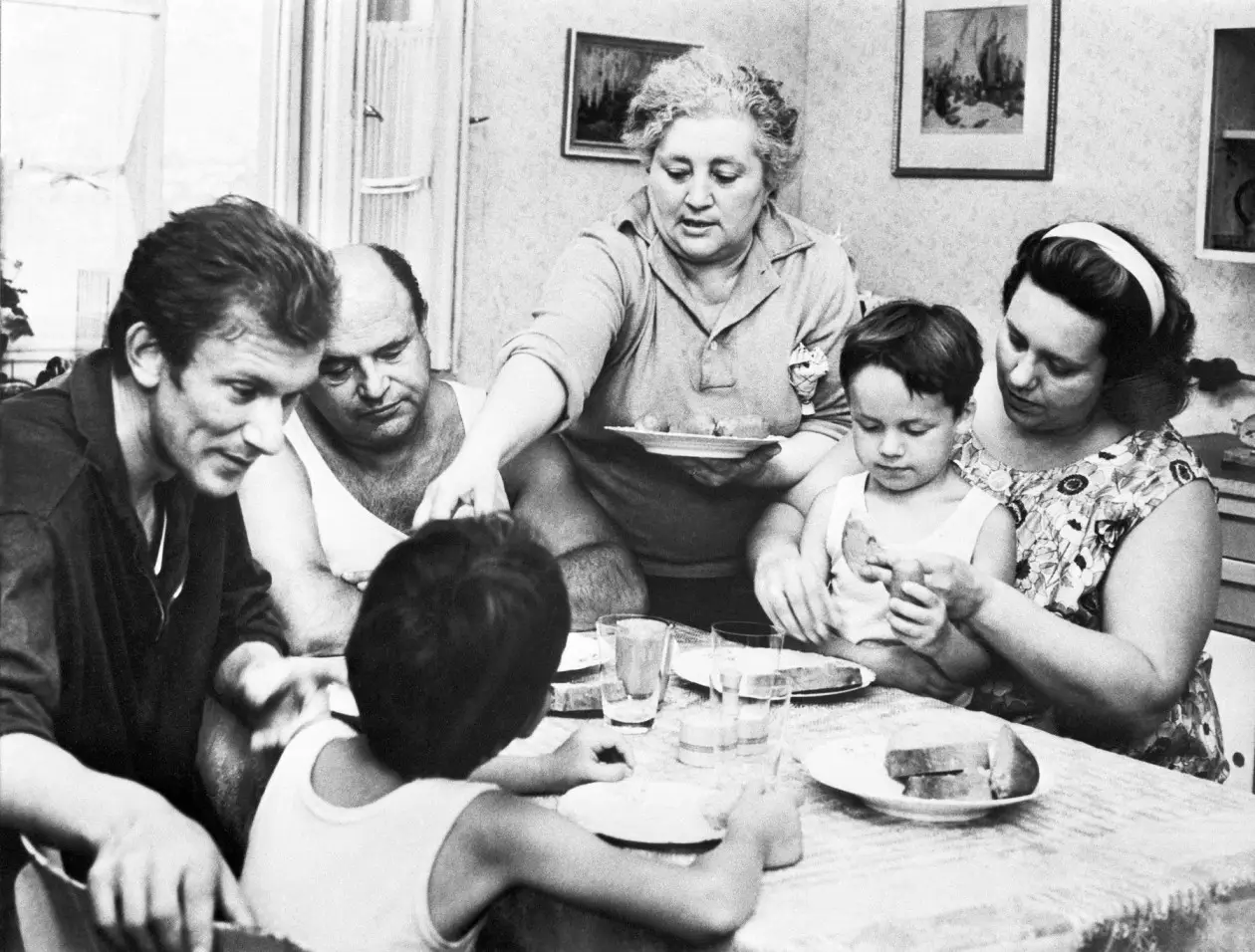 Herec s krutým osudem se proslavil v trilogii Homolkových. Zdroj: Profimedia | TVGURU.cz Film o rodině Homolkových.