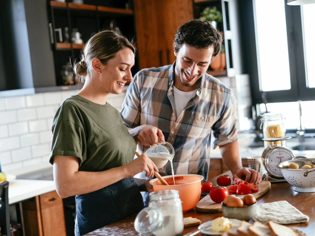 Z této suroviny se dá připravit mnoho pokrmů. Zdroj: Shutterstock | TVGURU.cz Vaření ze zeleniny.