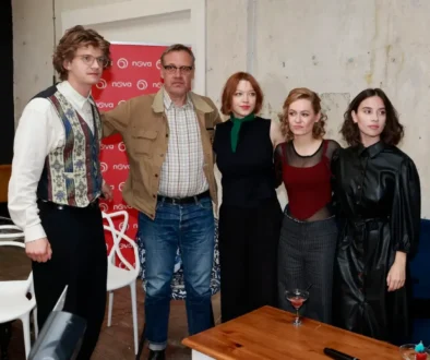 Aktéři seriálu Bratři a sestry