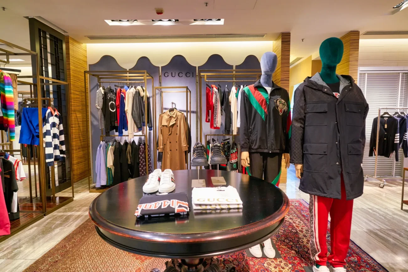shutterstock_1646411959-2 | TVGURU.cz Věci v Gucci prodejně