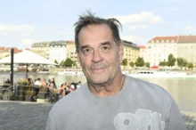 Setkání s herci nového seriálu televize Prima – Polabí proběhlo 20. 8. 2025 v kavárně Dílna na pražské Smíchovské náplavce.