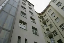 Pád z pátého patra se přežít nedá