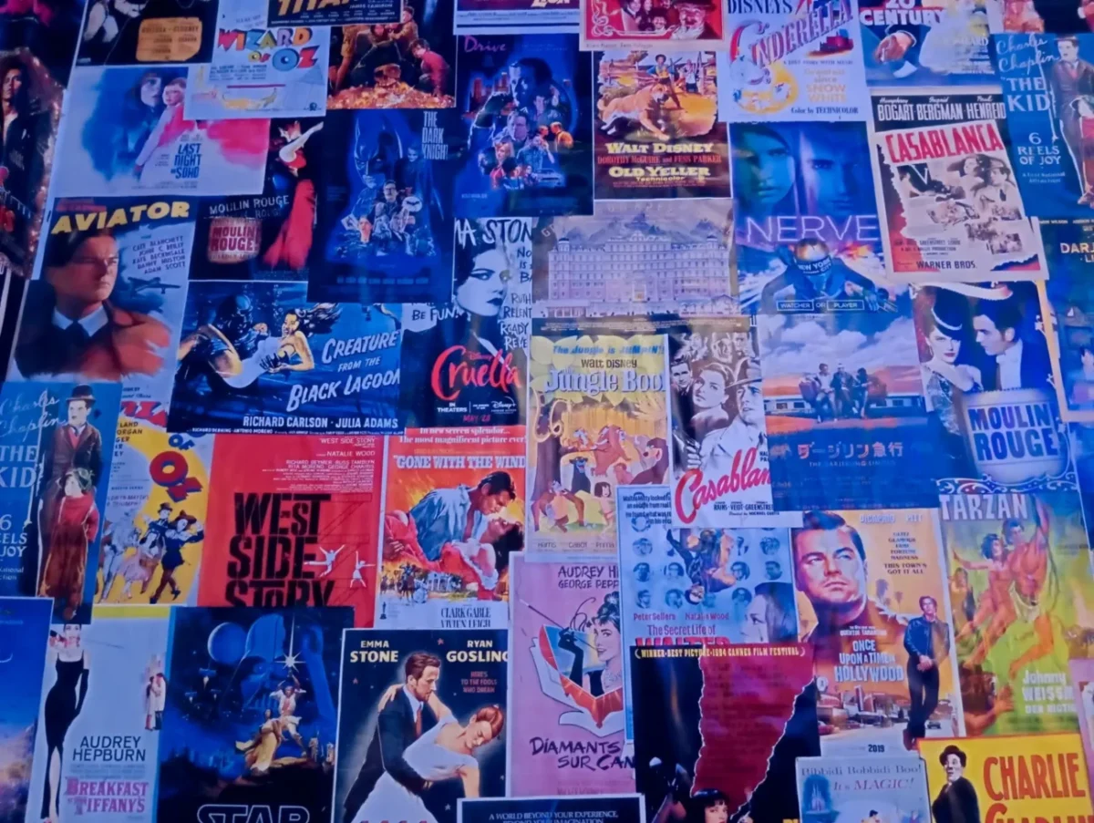 sbírka starých filmových plakátů