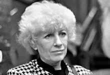 Olga Havlová na černobílé fotografii.