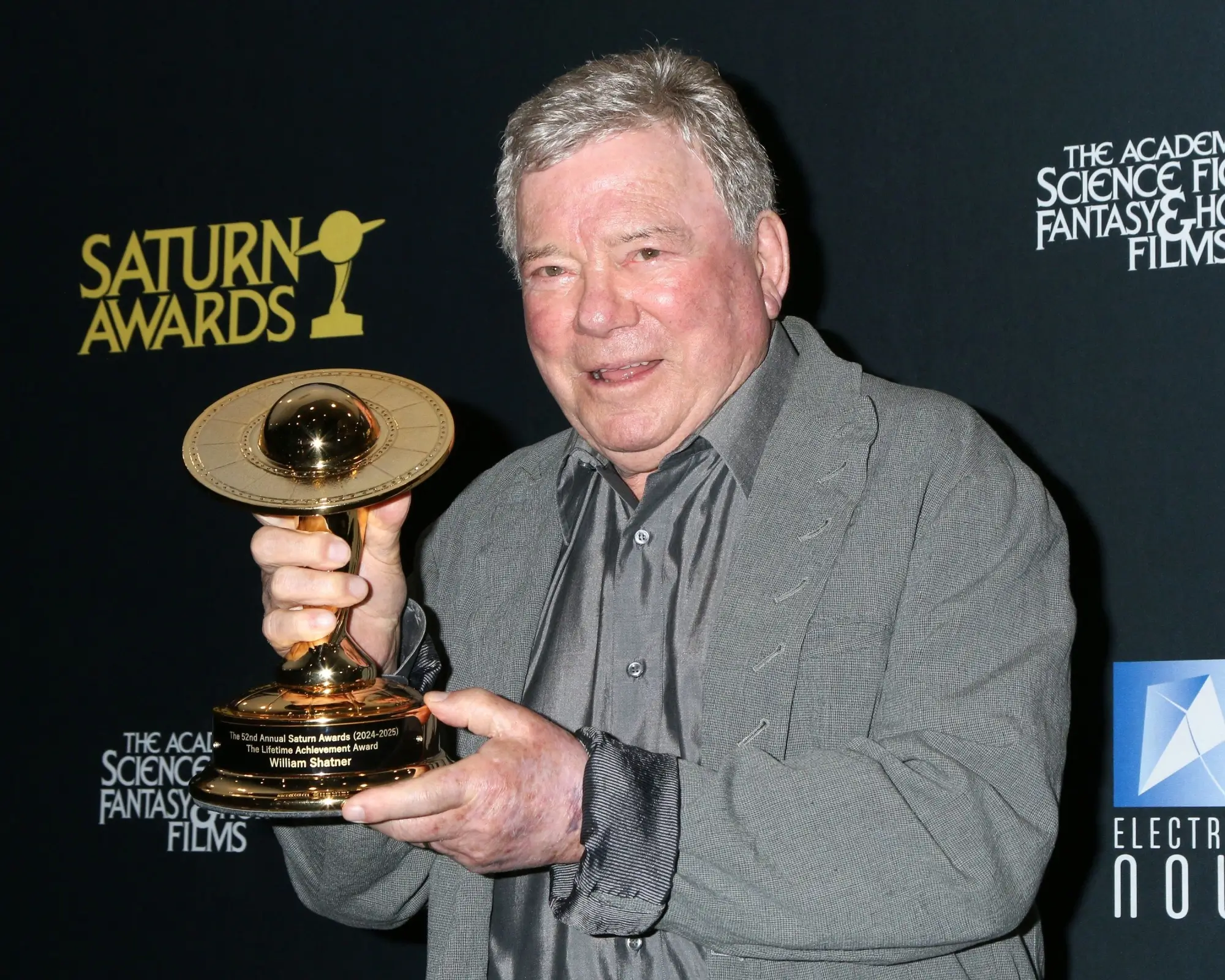 Takto vypadá cena Saturn Awards | TVGURU.cz Takto vypadá cena Saturn Awards