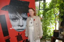 Usmívající se Iva Janžurová.