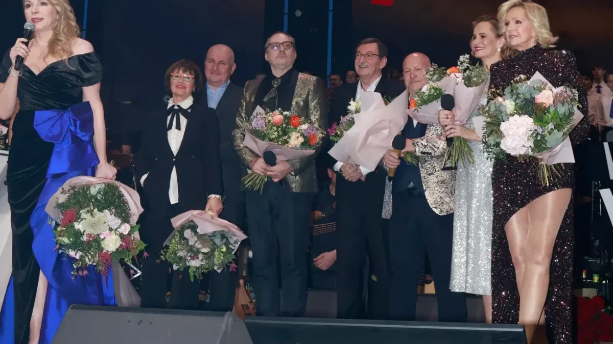 Martina Kociánová, Petra Černocká, Tomáš Ságl, Marian Vojtko, Zdeněk Barták, Michal David, Monika Absolonová, Helena Vondráčková Velekoncert k sedmdesátinám Zdeňka Bartáka proběhnul 11. 1. 2025 v pražském O2 universum.