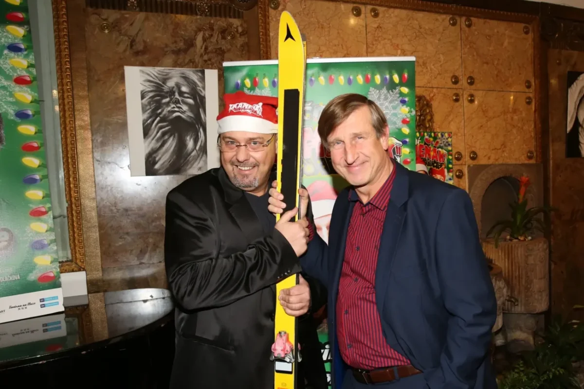 Herci na premiéře filmu Vánoční Kameňák.