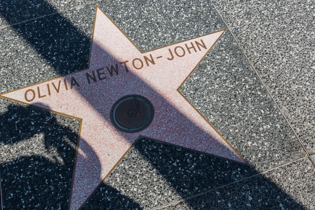 Díky Pomádě má Olivia Newton-John svoji hvězdu na hollywoodském Chodníku slávy Shutterstock | TVGURU.cz hvězda na Chodníku slávy
