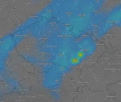 mapa s vyznačením deště a bouřek nad Českou republikou v pondělí 22.9.2025