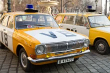 vůz komunistické Veřejné bezpečnosti